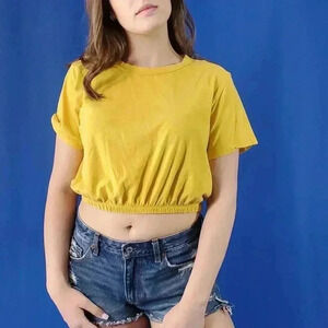Cute Sunshine Yellow Crop Top Tee - L